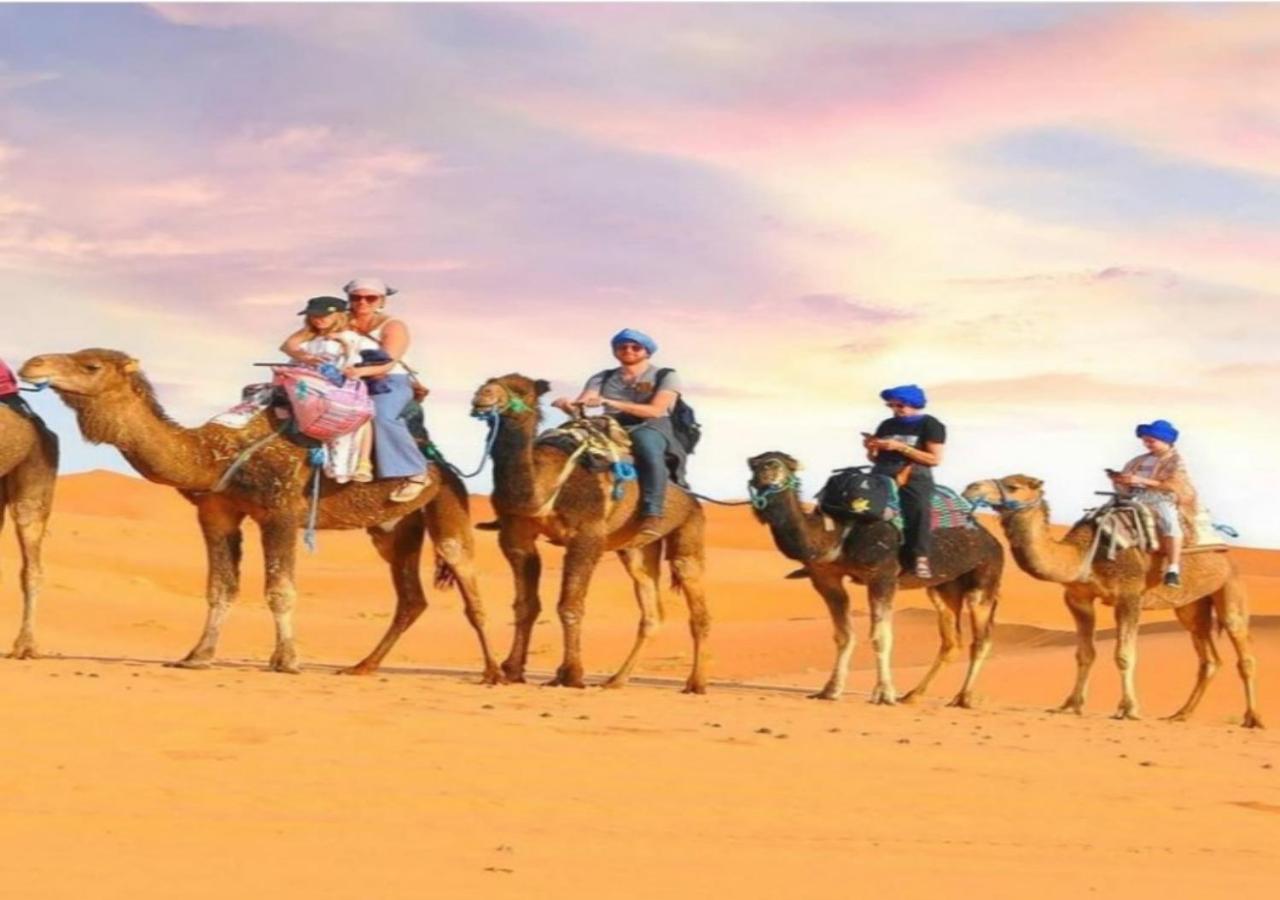 Desert Experience Glamping Merzouga Bagian luar foto