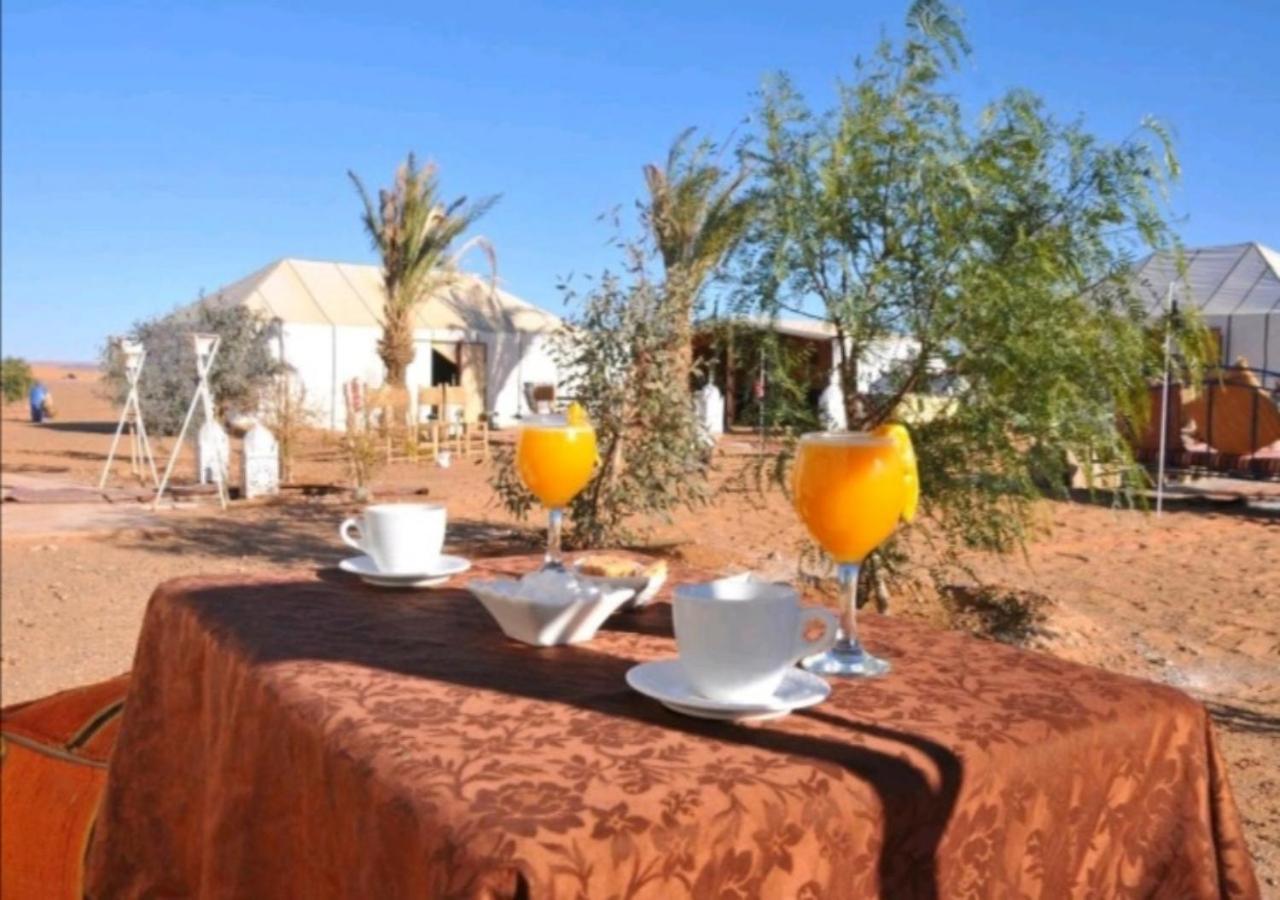 Desert Experience Glamping Merzouga Bagian luar foto