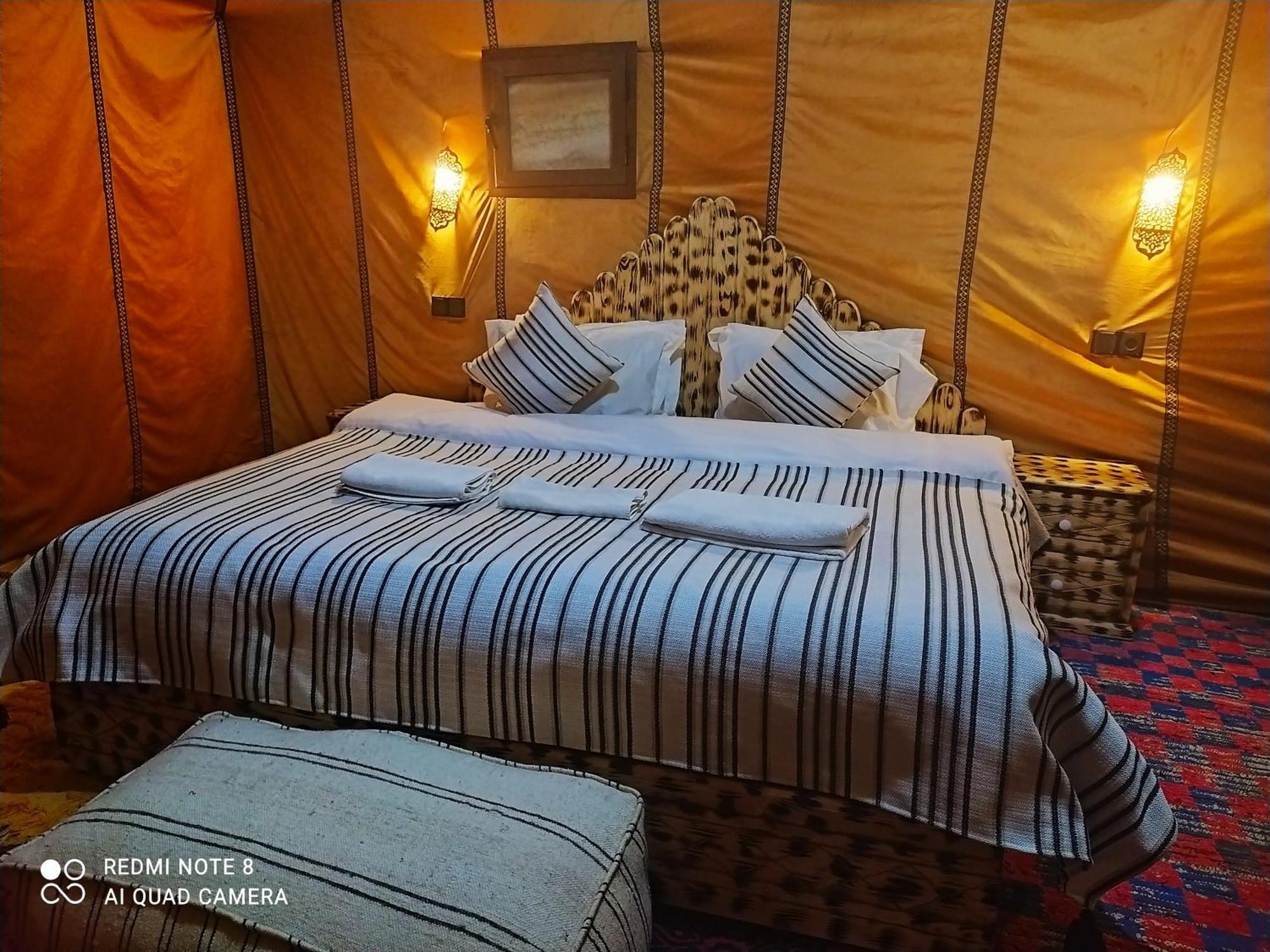 Desert Experience Glamping Merzouga Bagian luar foto